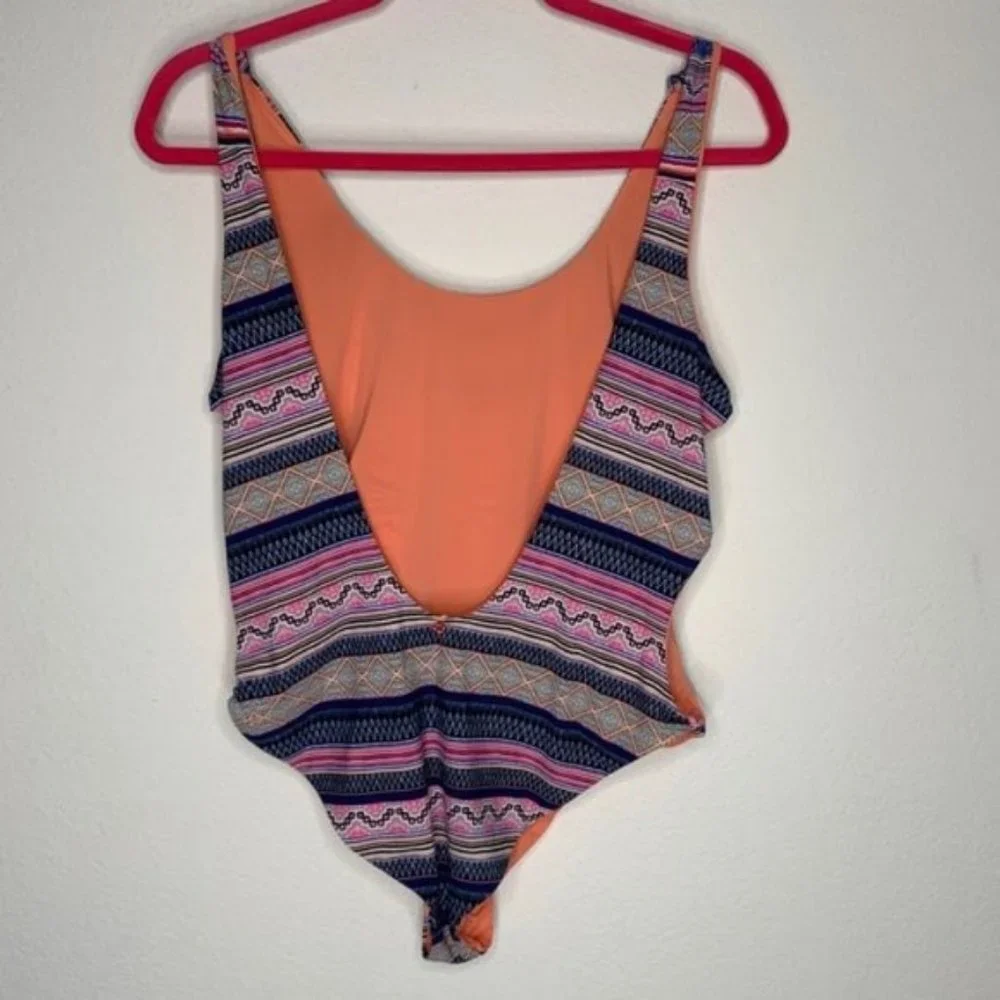 Red Carter Cali Knotted Side Maillot 1-Piece NWOT - Picture 5 of 10